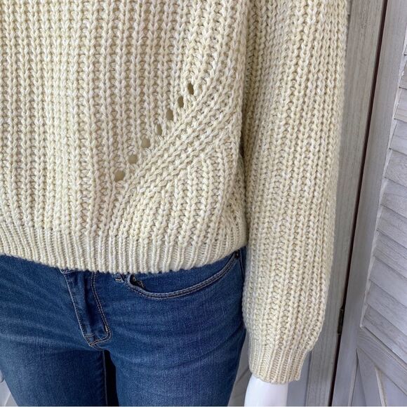 Moon & Madison Waffle Knit Cowl Neck Crop Sweater Cream Beige Small Long Sleeve - Picture 6 of 11